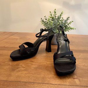 Mudd Black Chunky Strappy Black Heels Sz 7.5